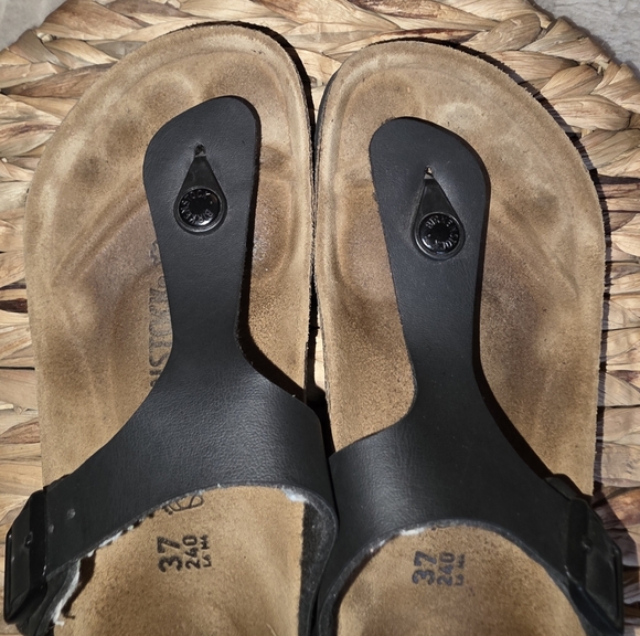 Birkenstock Gizeh Black Leather Thong Sandals size 37 6.5 barely worn - Picture 4 of 8